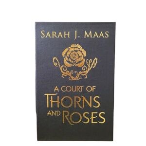 A Court of Thorns and Roses Book